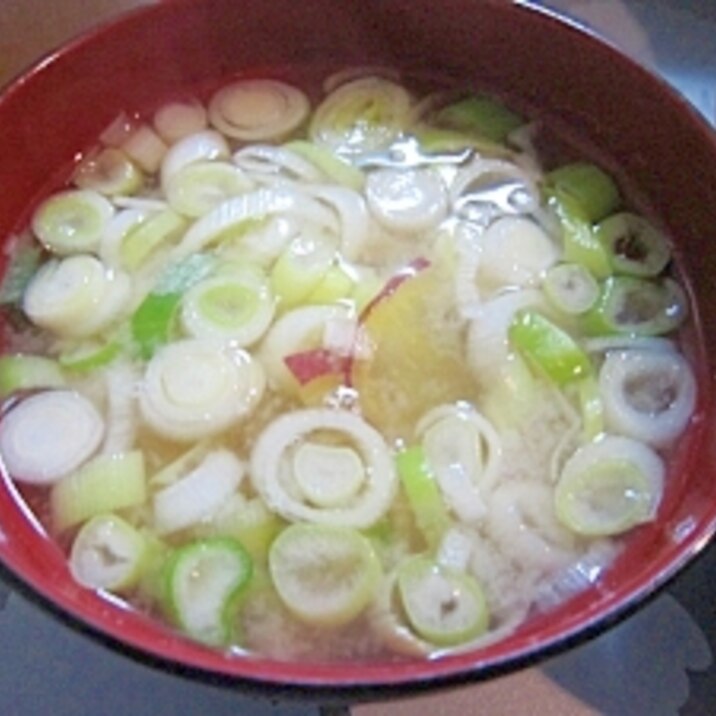 和朝食！さつまいもとしいたけと長ネギのお味噌汁